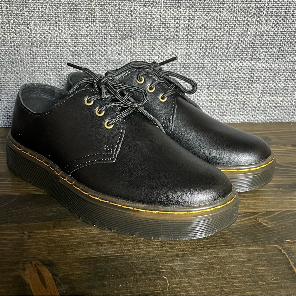 Dr Marten’s Zavala Lo Shoes - UK 4, US M 5
